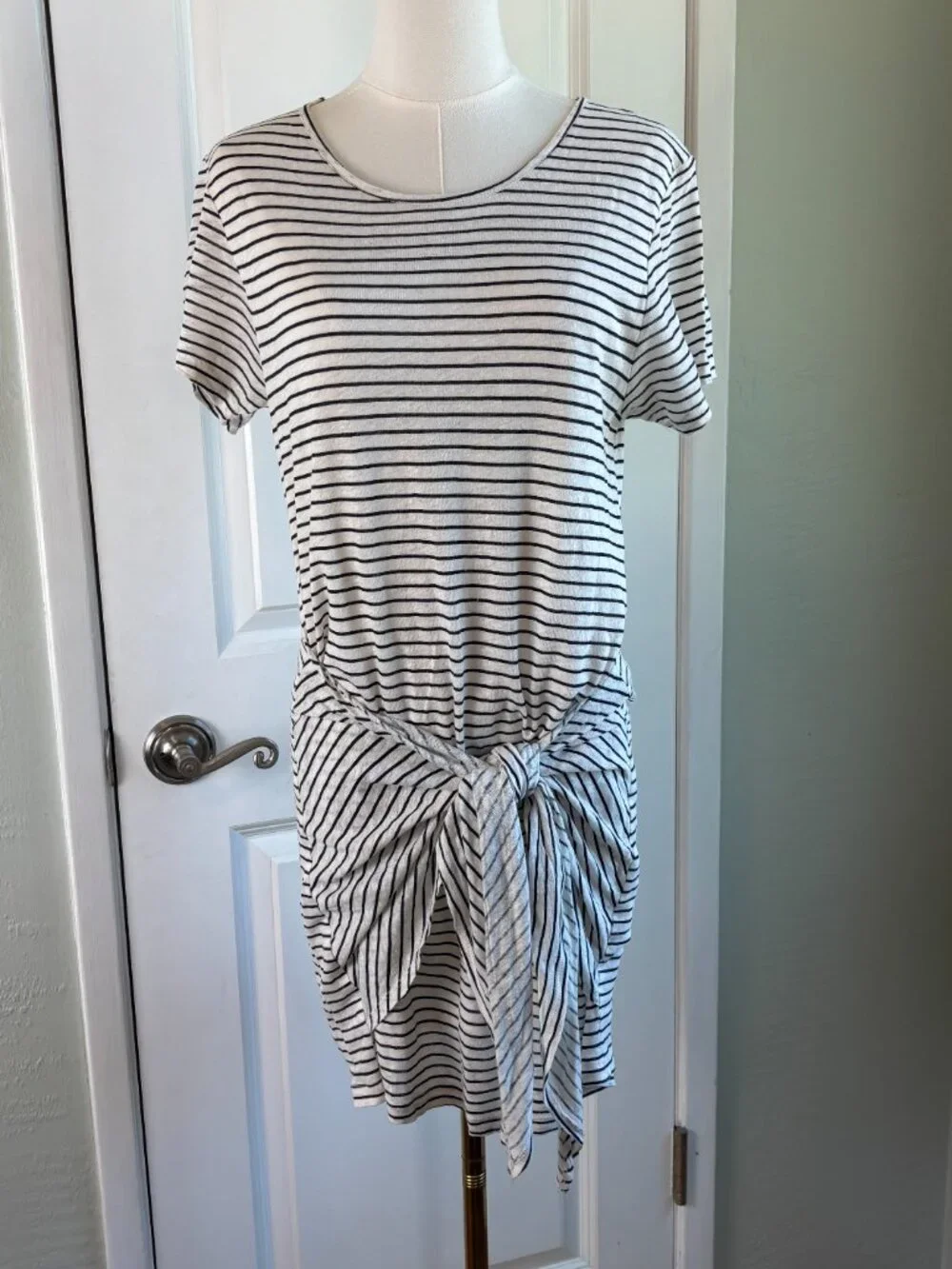 Bundle 2/$30! Dolan Left Coast Linen Stripe Ruched Dress Size Small EUC - Picture 5 of 13